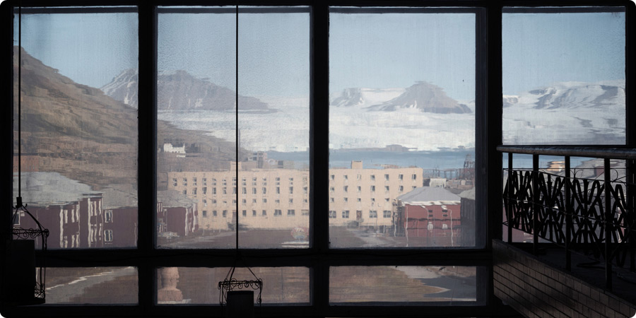 kulturhaus-lost-places-barentsburg-spitzbergen-svalbard-abandoned-geisterstadt-verlassene-orte-arktis-tour