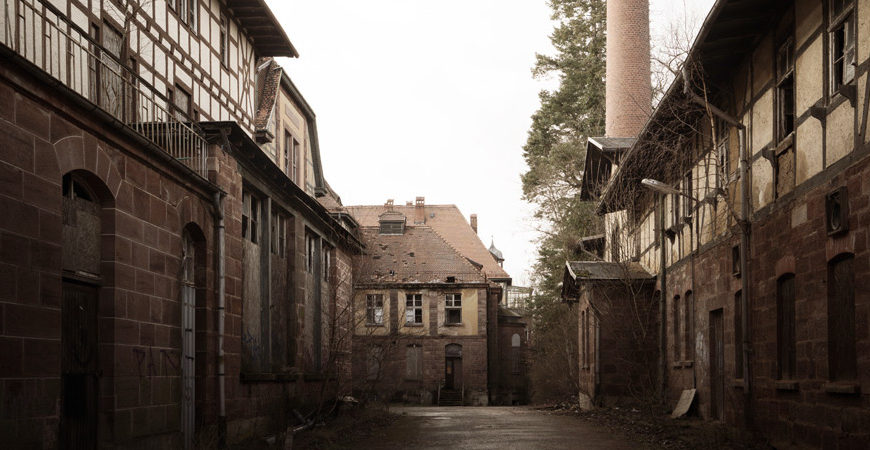 Die Sophienheilstätte in Bad Berka - Lost Place und das größte Fachwerkhaus Europas – gespenstisch und romantisch