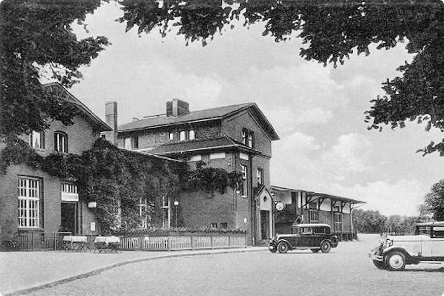 beelitz-heilstaetten-historische-aufnahme-altes-foto-go2know-touren-fuehrungen-bahnhof