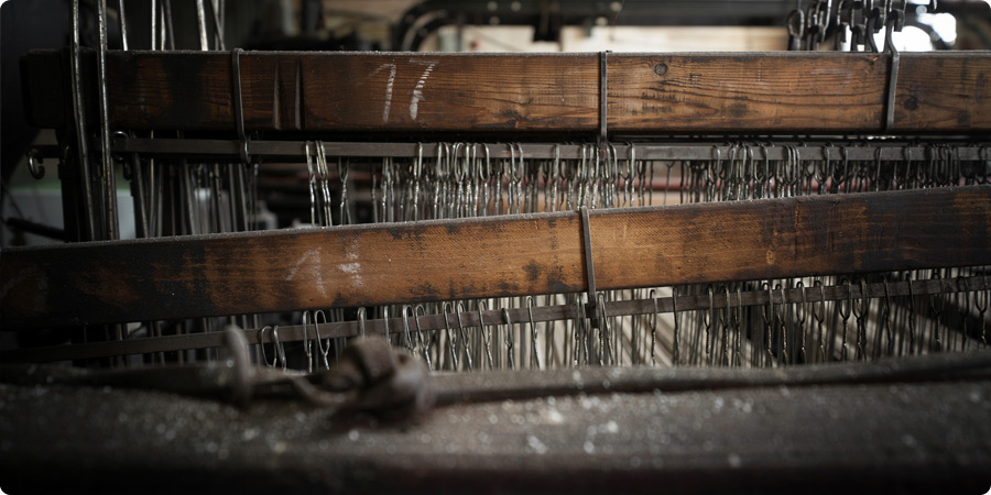 crimmitschau-textilfabrik-pfau-alte-webstuehle-in-verlassener-fabrik-aus-der-ddr-zeit-lost-place